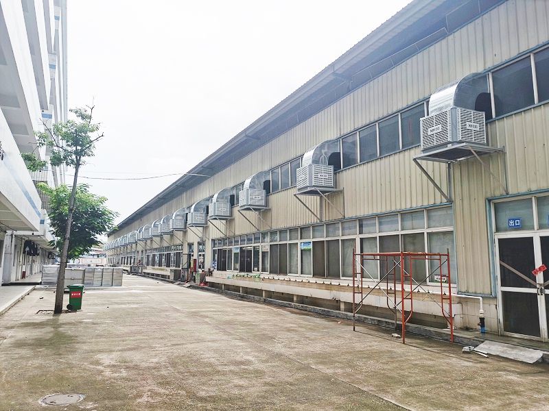 工業(yè)水冷環(huán)保空調(diào)學校食堂降溫工程案例.jpg 工業(yè)水冷環(huán)保空調(diào)學校食堂降溫工程案例.jpg