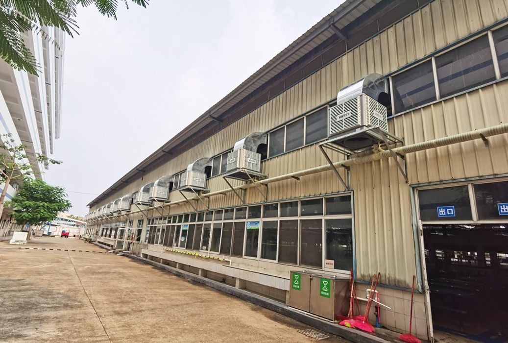 工業環保空調降溫通風案例.jpg