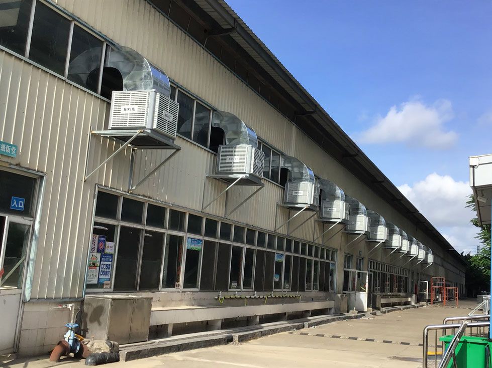 工業環保空調為學校食堂餐廳降溫通風案例.jpg