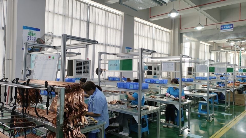 工業省電空調應用于廠房車間降溫.jpg 工業省電空調應用于廠房車間降溫.jpg